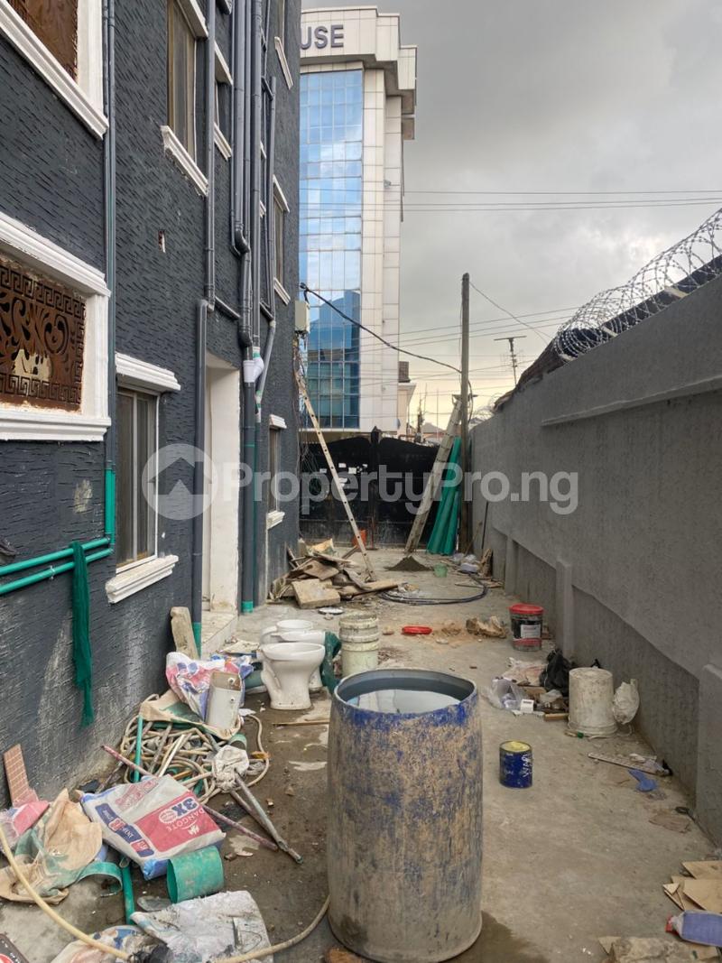 2 bedroom Flat / Apartment for rent Alagomeji Yaba Lagos