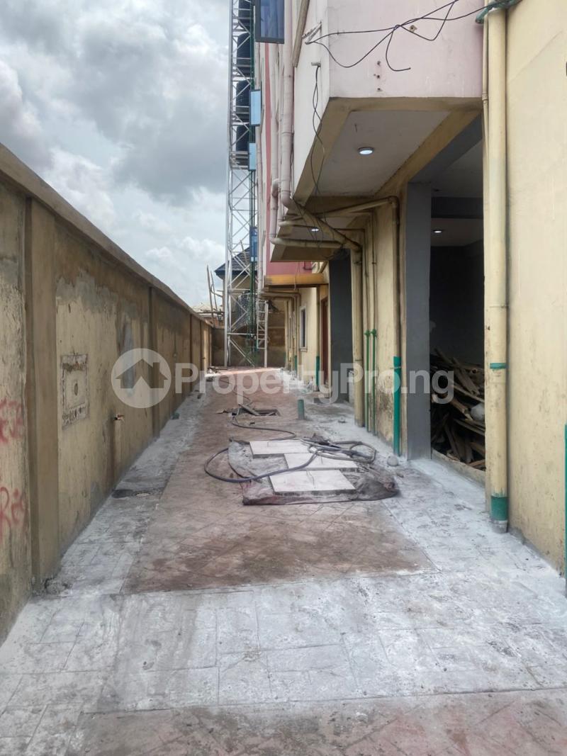 2 bedroom Flat / Apartment for rent Oyadiran Sabo Yaba Lagos