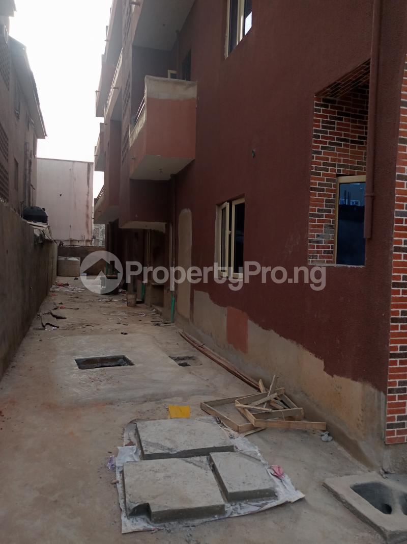 2 bedroom Flat / Apartment for rent Alagomeji Alagomeji Yaba Lagos