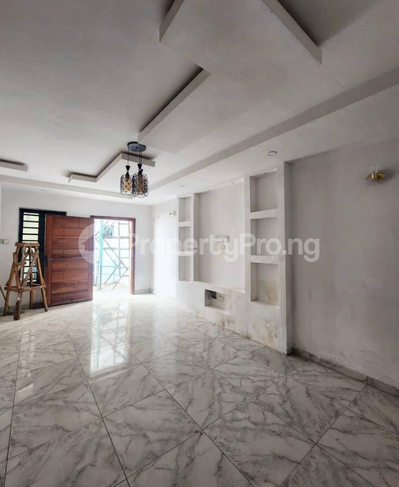 2 bedroom Flat / Apartment for rent Ologolo Lekki Lagos