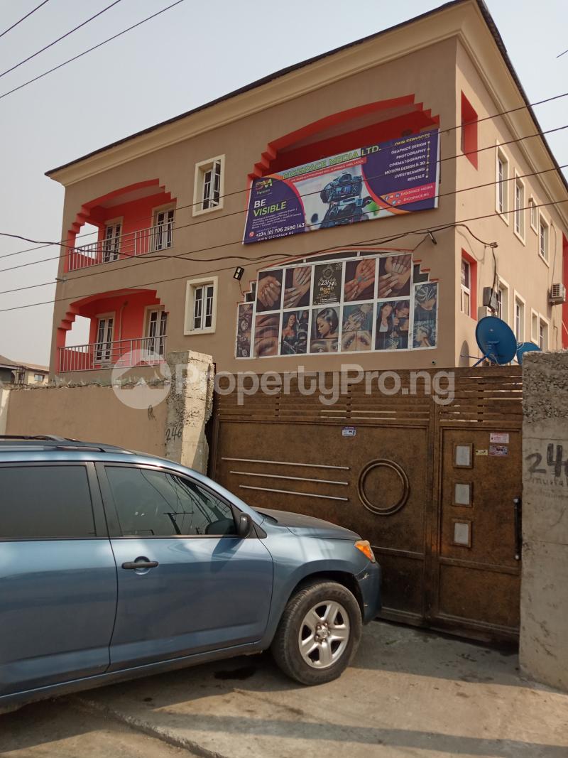 2 bedroom Flat / Apartment for rent Adekunle Yaba Lagos