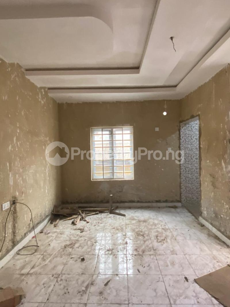 2 bedroom Flat / Apartment for rent Adekunle Adekunle Yaba Lagos