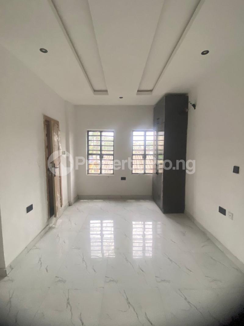 2 bedroom Flat / Apartment for rent Yaba Estate Jibowu Yaba Lagos