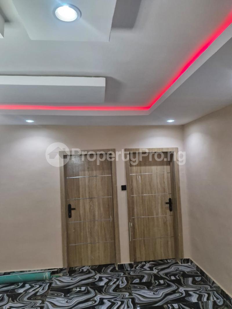 2 bedroom House for rent No 6 Alhaji F.m. Crescent, Back Of Tinubu Estate, Oke Eletu Oke Eletu Ikorodu Lagos