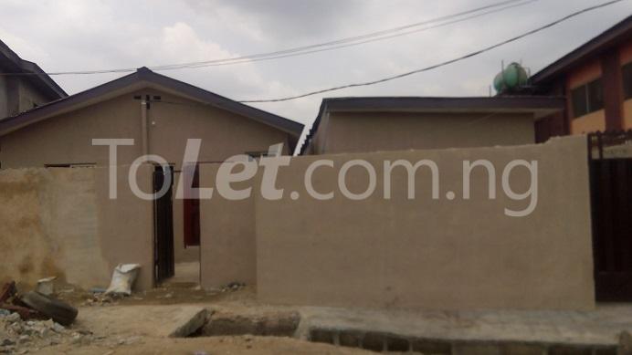 2 bedroom Flat / Apartment for rent 13, Orofero Street Bariga Shomolu Lagos