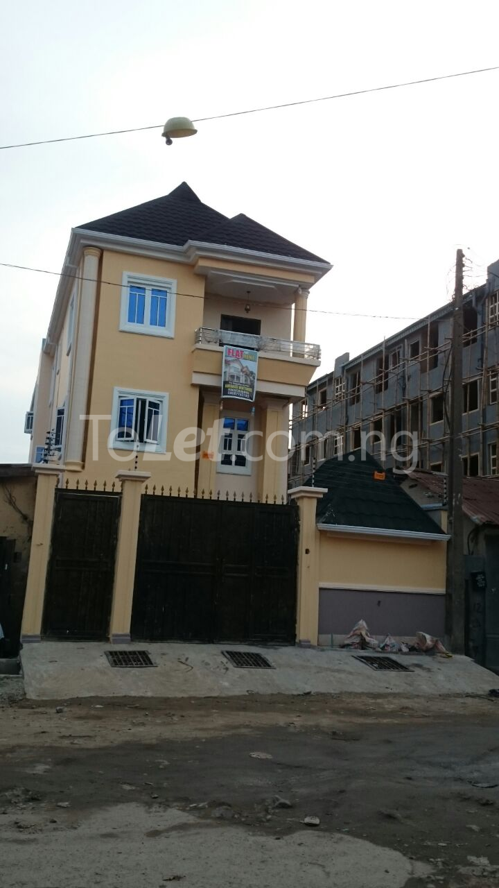 2 bedroom Flat / Apartment for rent 247 Borno Way Ebute Metta Yaba Lagos