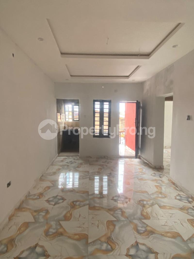 2 bedroom Flat / Apartment for rent Palmgroove Ikorodu Road (Ilupeju) Ilupeju Lagos