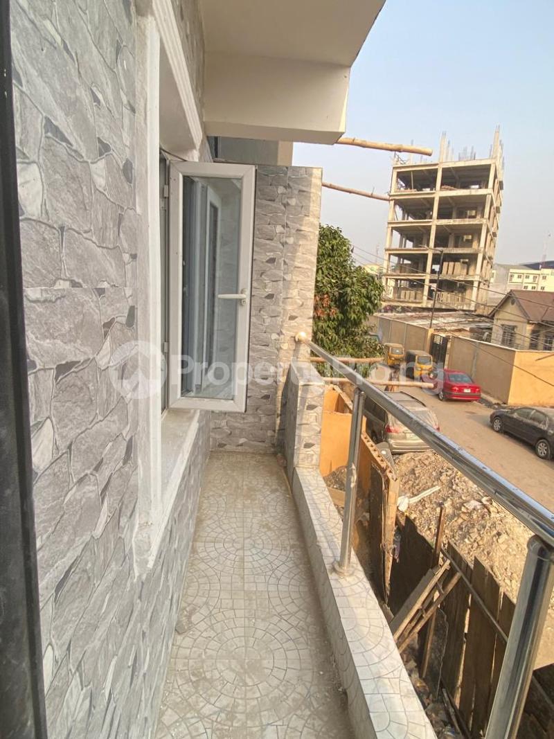 2 bedroom Flat / Apartment for rent  Alagomeji Yaba Lagos