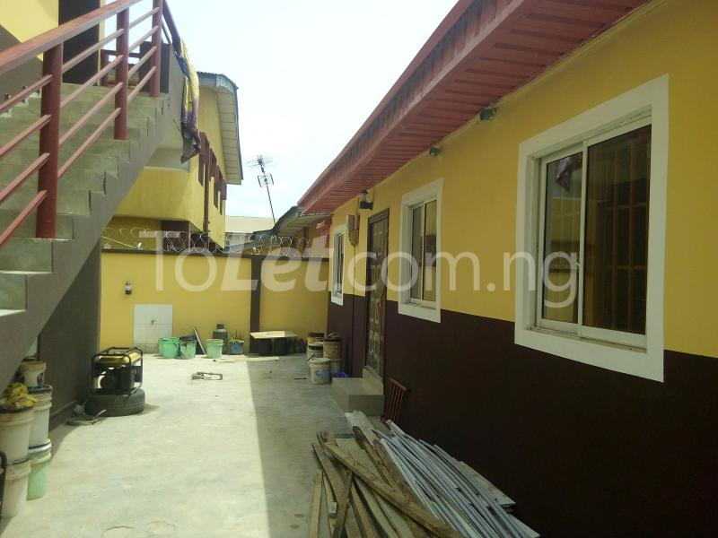 2 bedroom Flat / Apartment for rent Off Shobo Bus Stop, Akowonjo Alimosho Lagos