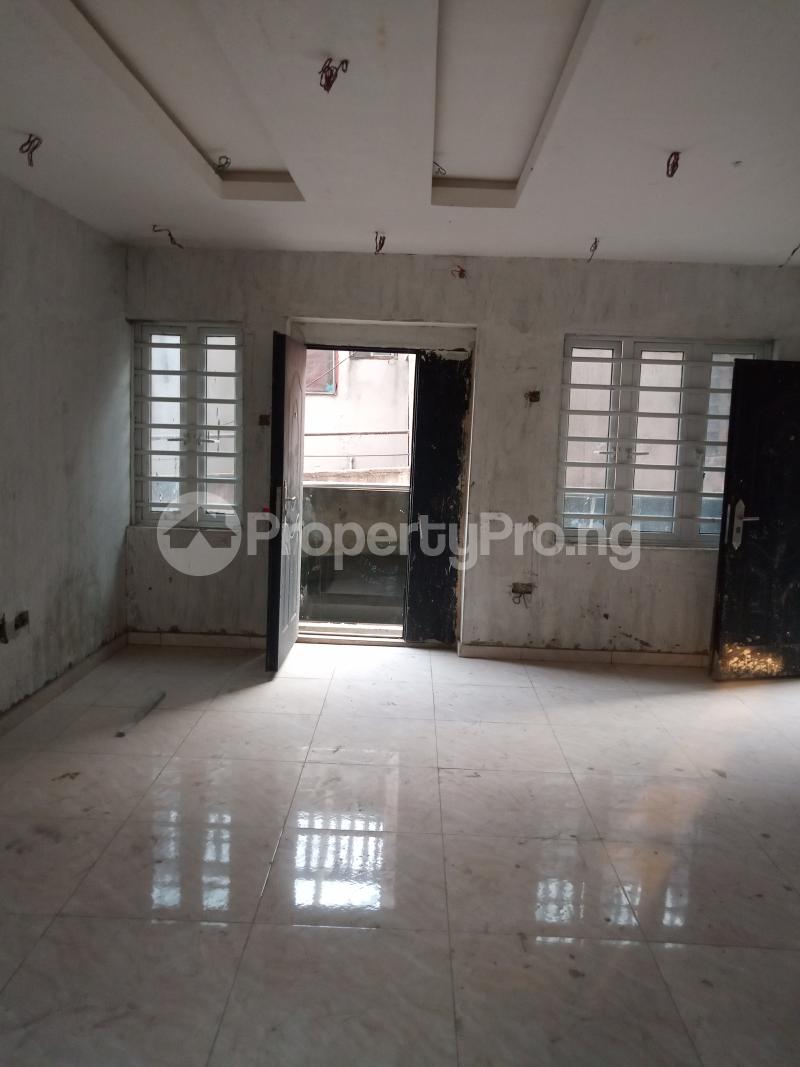 2 bedroom Flat / Apartment for rent Alagomeji Yaba Lagos - 0