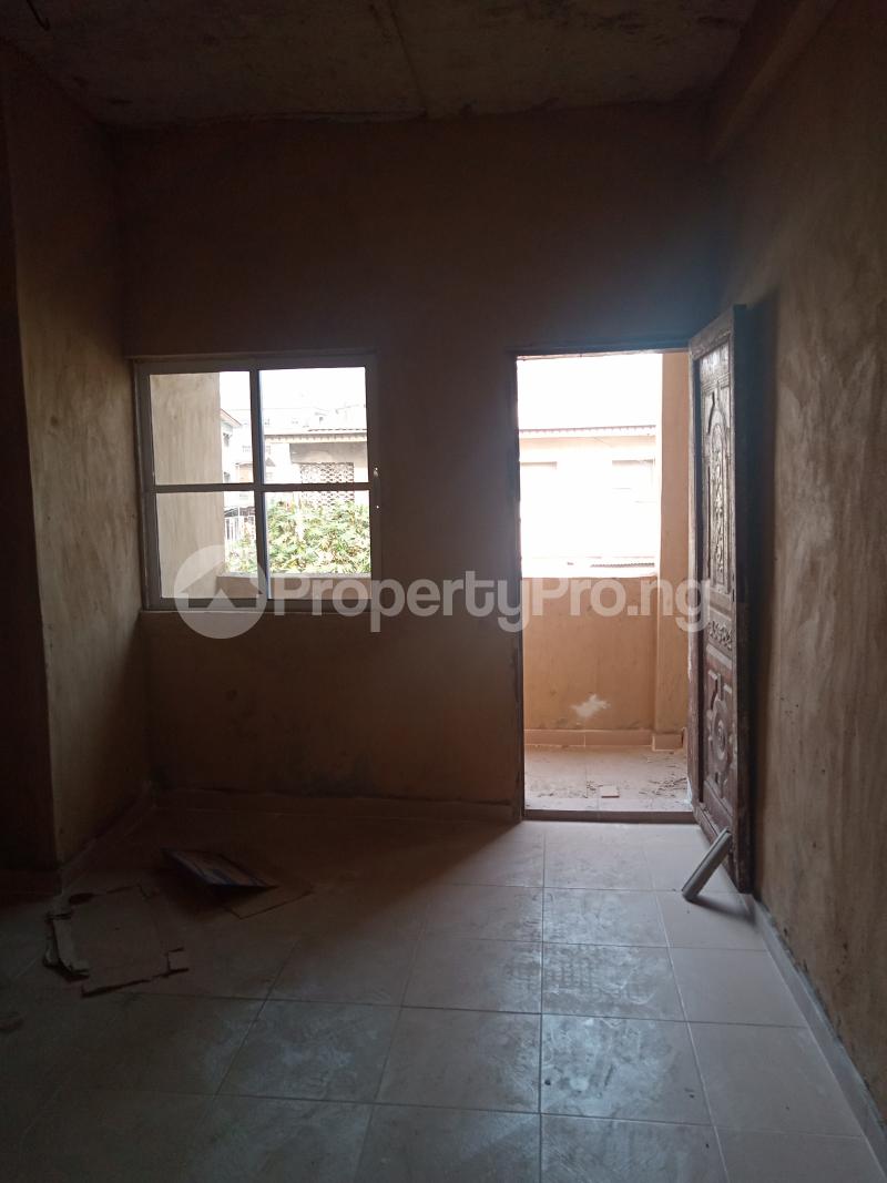 2 bedroom Flat / Apartment for rent Ebute Metta Adekunle Yaba Lagos