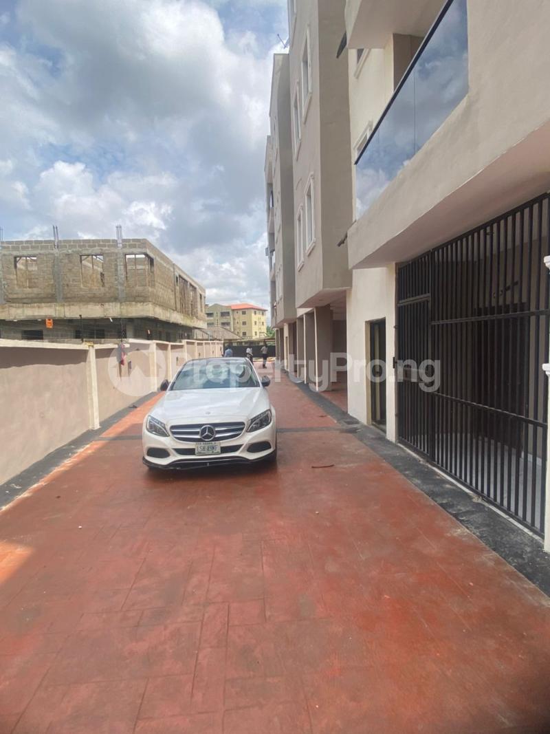 2 bedroom Flat / Apartment for rent Yaba Estate Jibowu Yaba Lagos