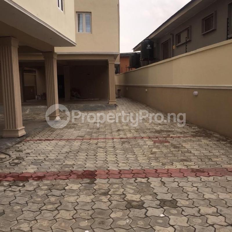 2 bedroom House for sale Jibowu Yaba Lagos