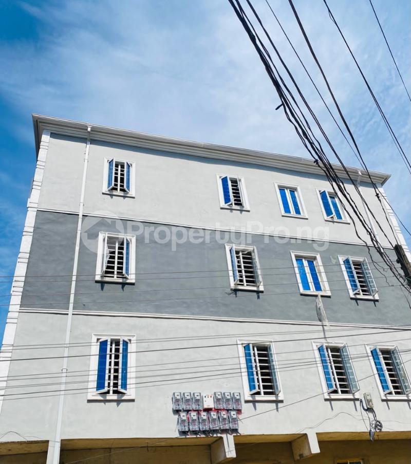 2 bedroom Flat / Apartment for rent Alagomeji Yaba Lagos