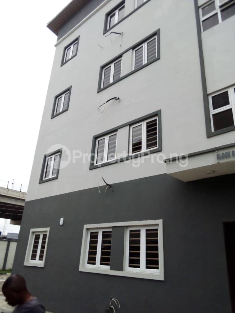 2 bedroom Flat / Apartment for rent In An Estate, Directly On Oba Oguniji Rd, Pen cinema Agege Lagos