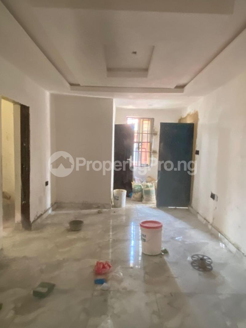 2 bedroom Flat / Apartment for rent Onipan Ikorodu road(Ilupeju) Ilupeju Lagos