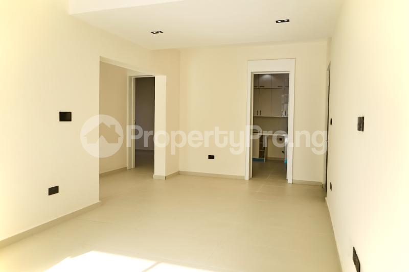 2 bedroom Flat / Apartment for sale Jakande Lekki Lagos