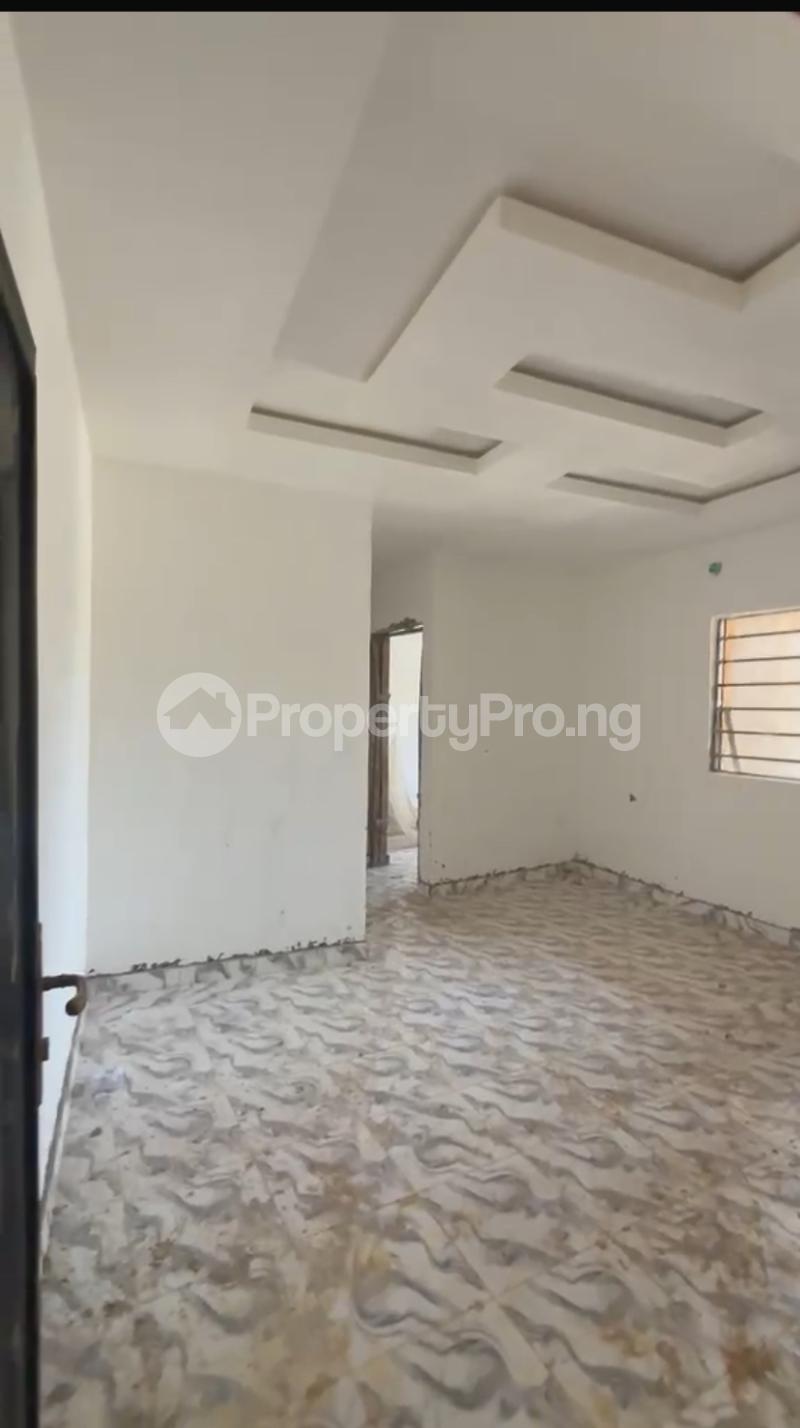 2 bedroom House for rent Off Pedro Road Gbagada Lagos