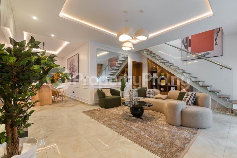 2 bedroom House for shortlet Phase 1 Lekki Lagos