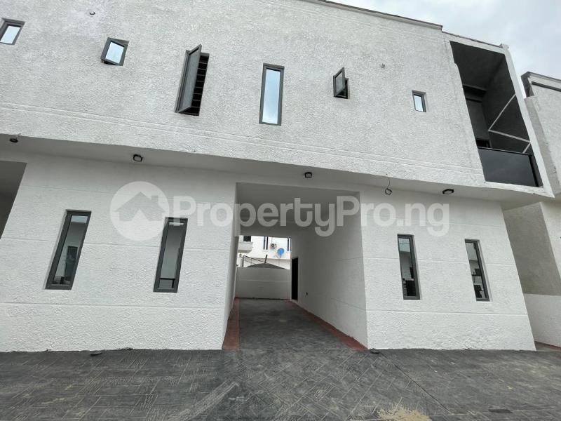 2 bedroom House for sale General Paint, Abraham Adesasnya Axis, Ajah Abraham adesanya estate Ajah Lagos