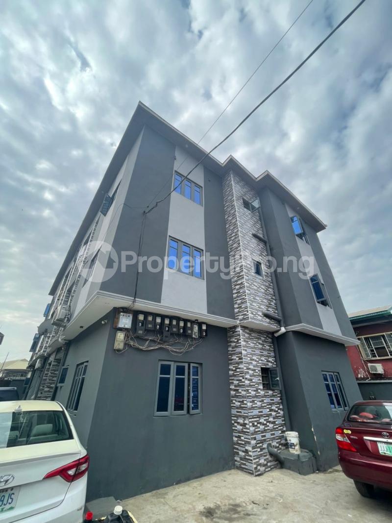 2 bedroom House for rent Olumuyiwa Jacob Aguda Surulere Lagos