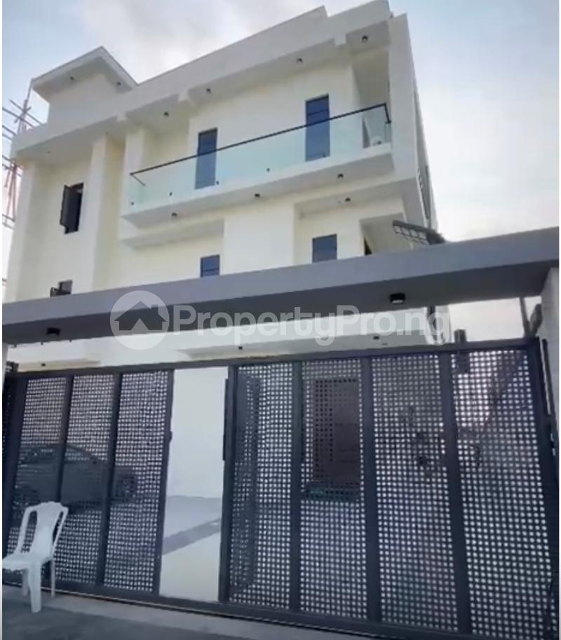 2 bedroom Flat / Apartment for rent Behind Blenco, Monastery road Sangotedo Lagos