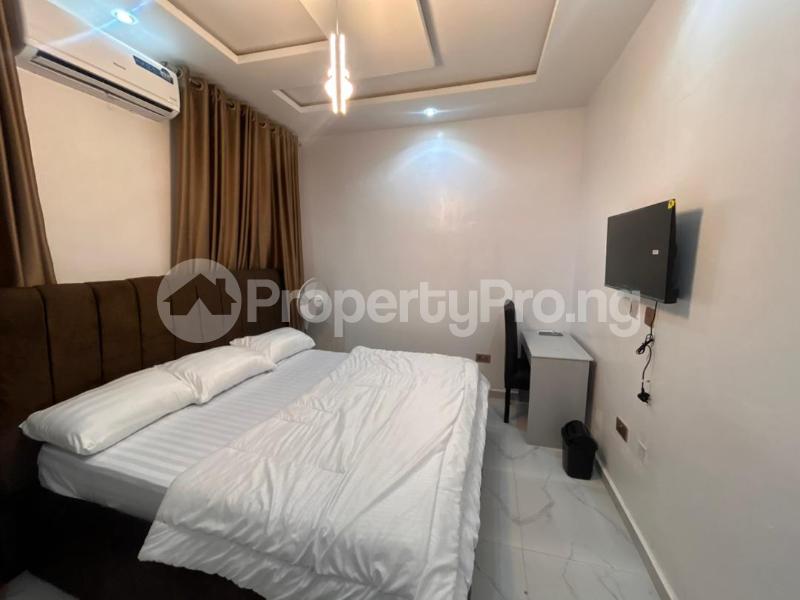 5 bedroom Flat / Apartment for shortlet Orange Gate Sharp Corner Oluyole Ring Road Ibadan Oyo