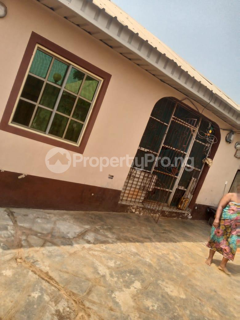 2 bedroom House for sale Ayobo Very Close To Apata Hotel, Egbeda Alimosho Lagos