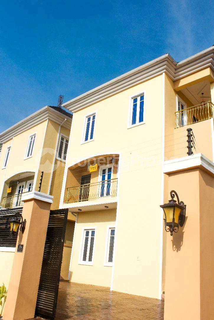 5 bedroom House for sale The Gated Estate Off Adeniyi Jones Avenue, Ikeja, Lagos. Adeniyi Jones Ikeja Lagos