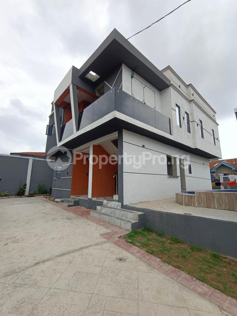 3 bedroom House for rent Olapade Estate,ajadi, Eleyele Ologuneru Road, Ibadan Eleyele Ibadan Oyo - 0