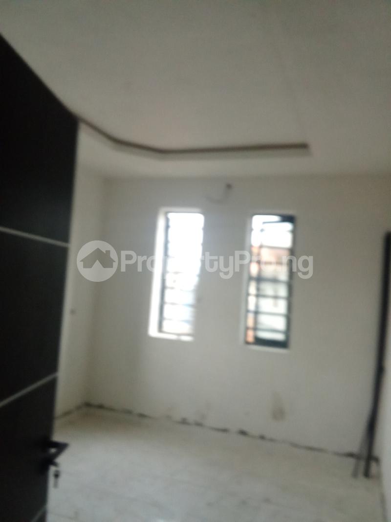 2 bedroom Flat / Apartment for rent Ishola Randle Avenue Surulere Lagos
