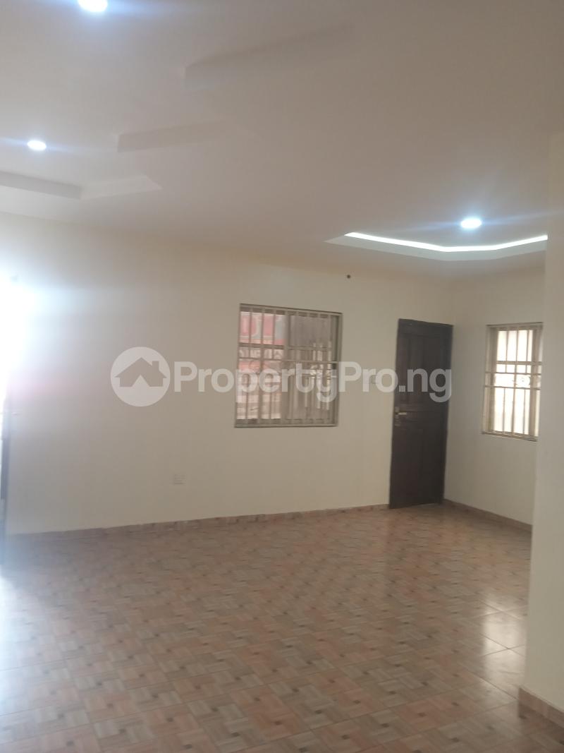 2 bedroom Flat / Apartment for rent Cole Street Lawanson Surulere Lagos