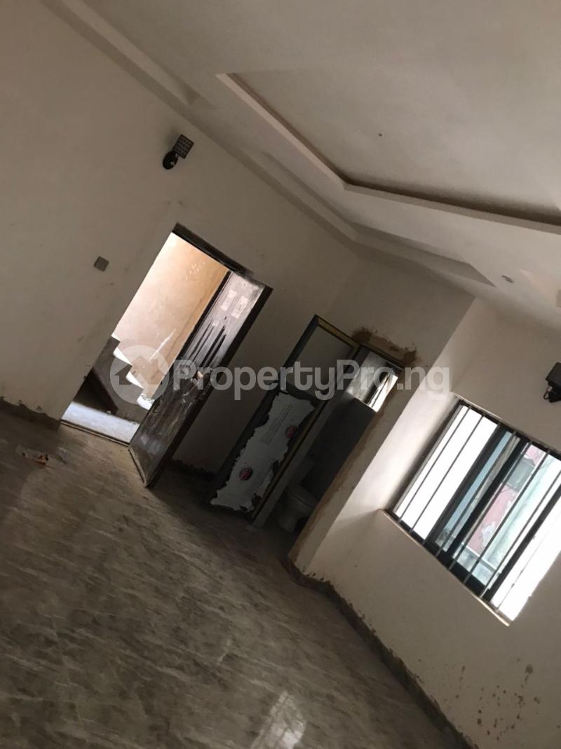 2 bedroom Flat / Apartment for rent Adelabu Surulere Lagos