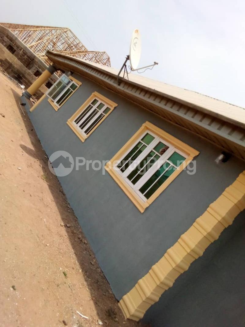 2 bedroom Flat / Apartment for rent Idi Ahun Elebu Oluyole Extension Akala Express Ibadan Oyo - 9
