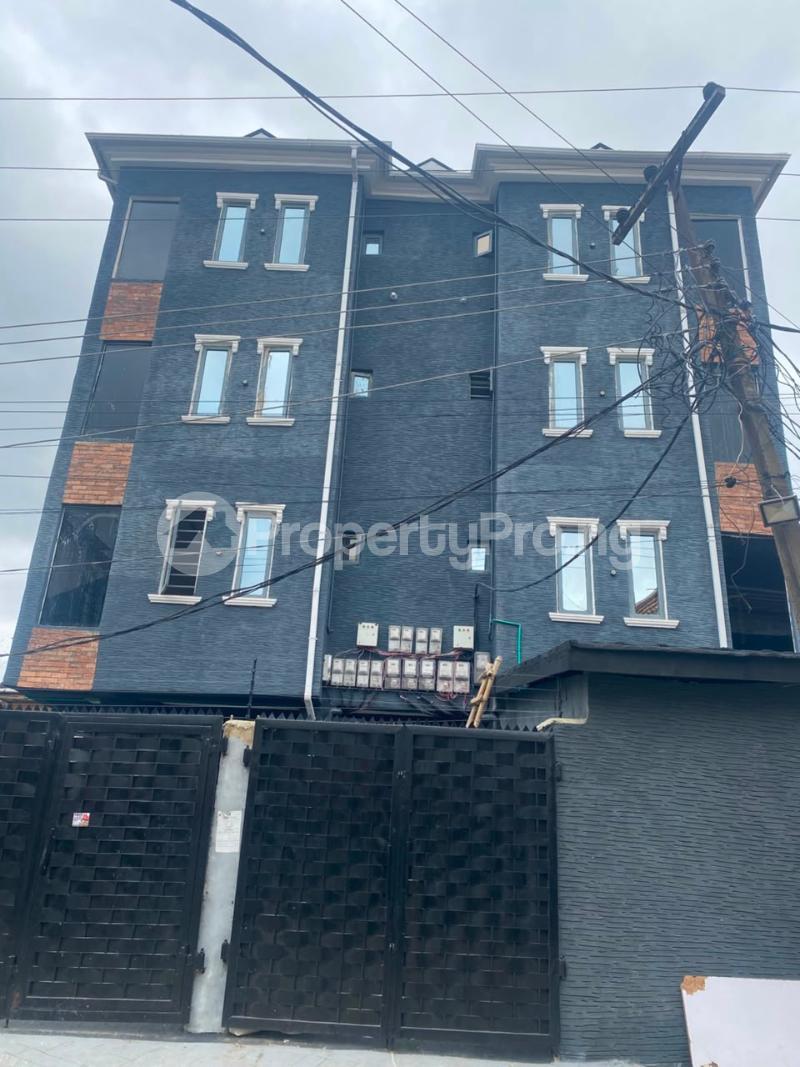 2 bedroom House for rent Bornu Way Alagomeji Yaba Lagos