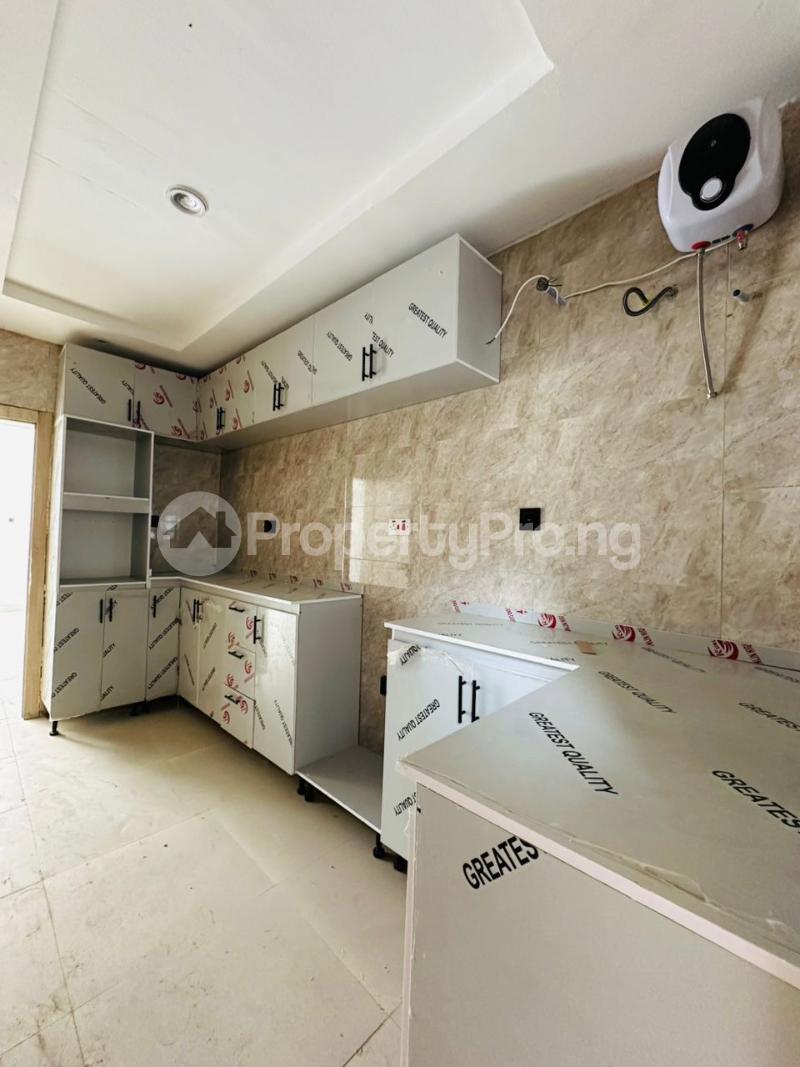 2 bedroom Flat / Apartment for rent Ologolo Lekki Lagos