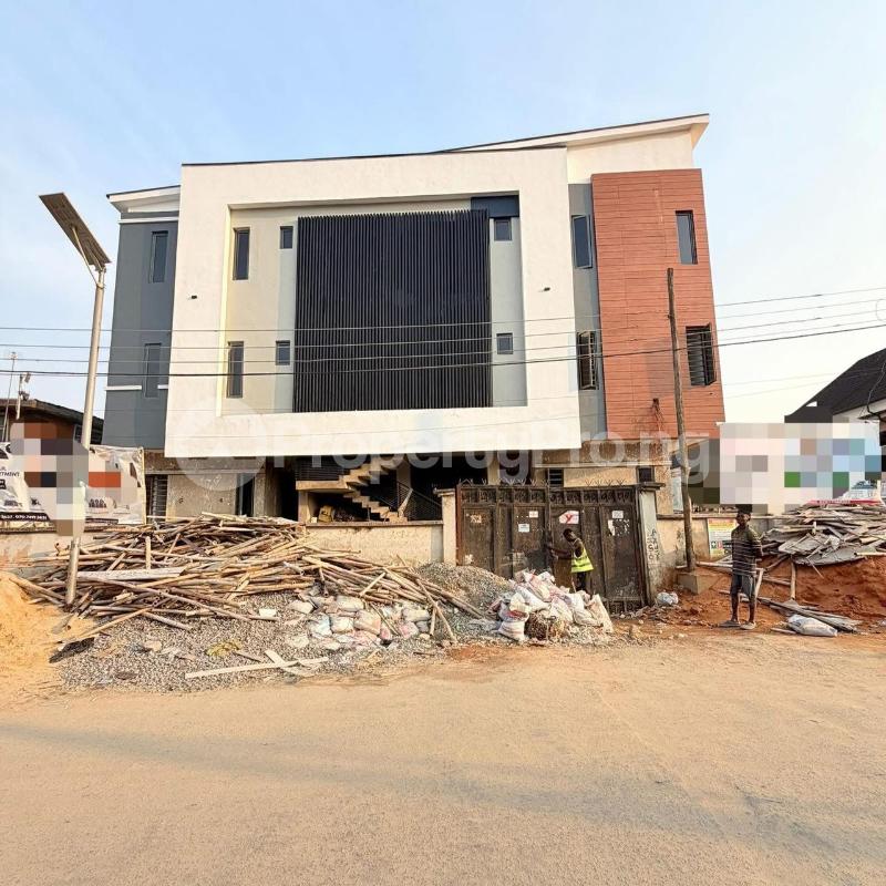 2 bedroom Flat / Apartment for sale  Surulere Lagos