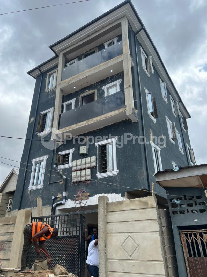 2 bedroom Flat / Apartment for rent Off Adelabu Street Surulere Adelabu Surulere Lagos