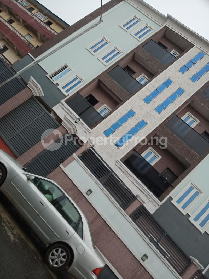 2 bedroom Flat / Apartment for rent Abulenla Road, Costain Yaba Lagos Ebute Metta Yaba Lagos