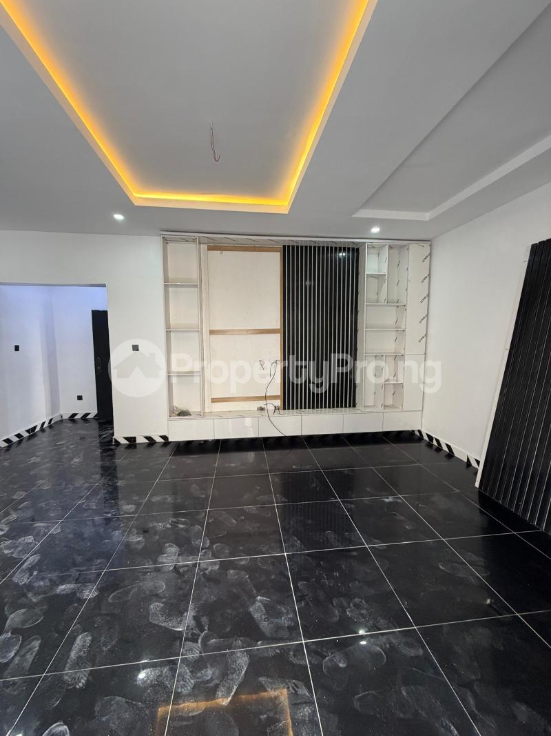 2 bedroom House for rent Spg Road Ologolo Lekki Lagos