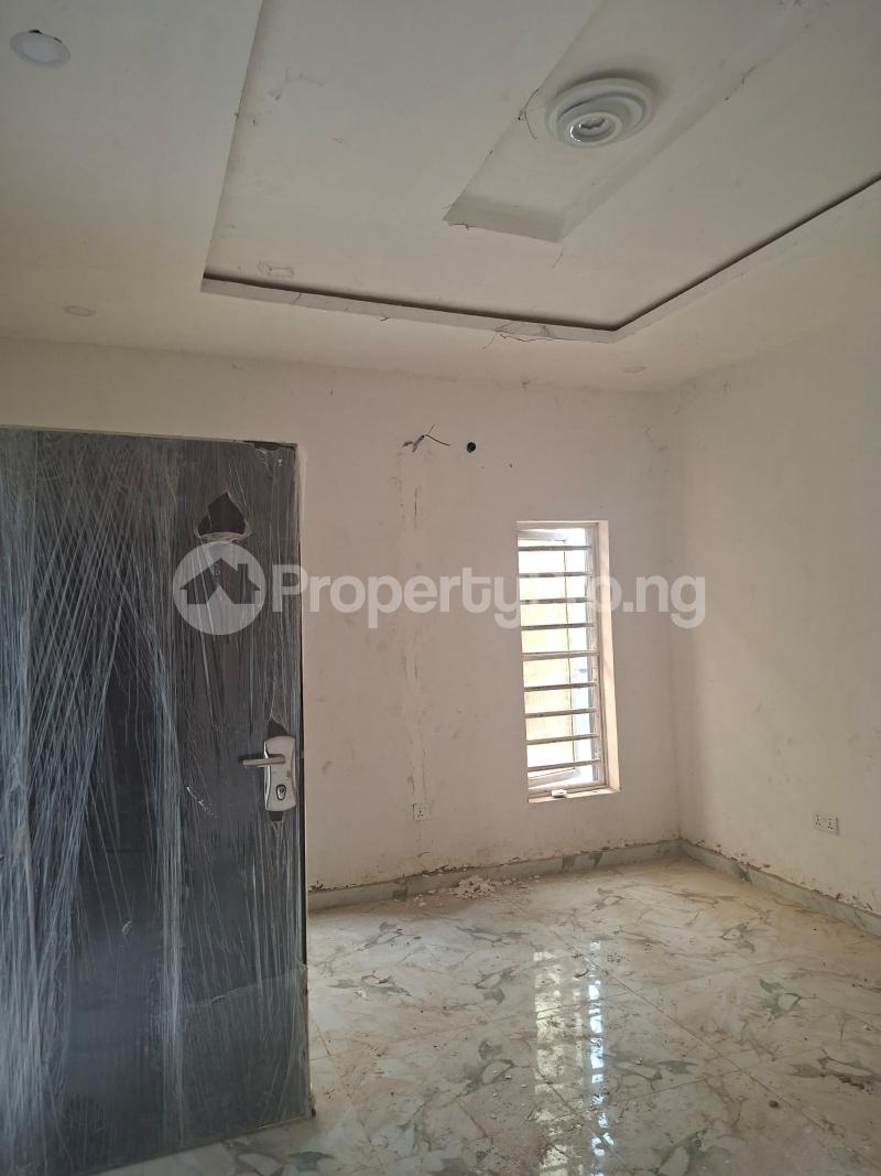 2 bedroom House for rent Prince Adeoye Adeosun Street, Akobo Ibadan Oyo