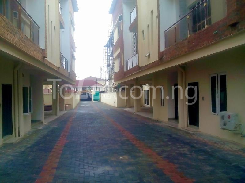 2 bedroom Flat / Apartment for sale Off Oyinkan Abayomi Ikoyi Lagos