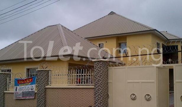 2 bedroom House for rent Fha Lugbe Sub-Urban District Abuja