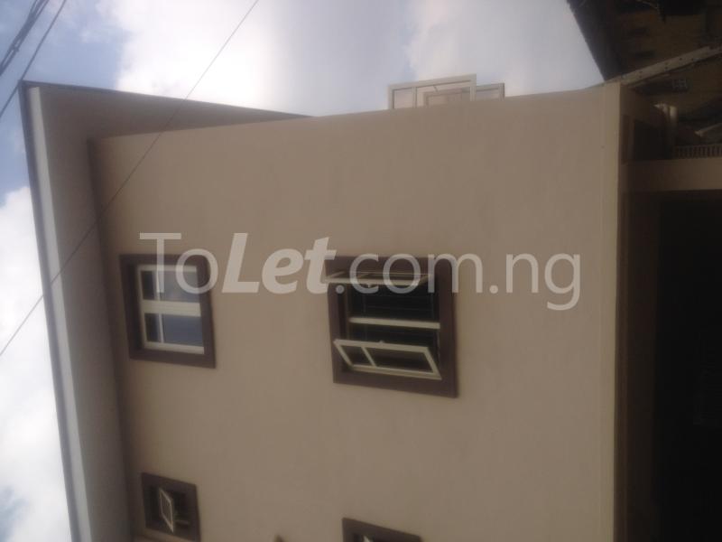 1 bedroom Flat / Apartment for rent Off Ramoni Street Itire Surulere Lagos