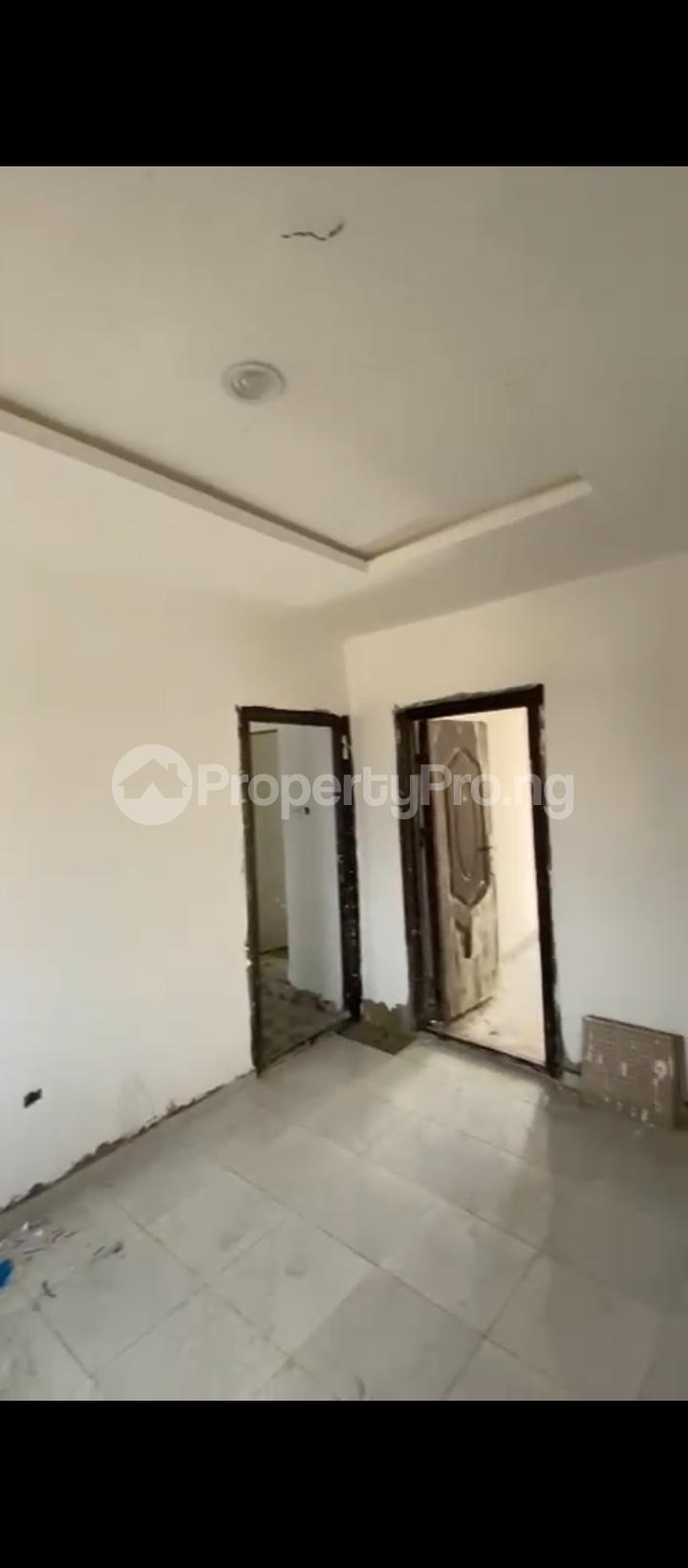 2 bedroom Flat / Apartment for rent Surulere Lagos