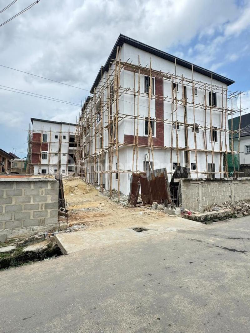 2 bedroom Flat / Apartment for sale Surulere Lagos
