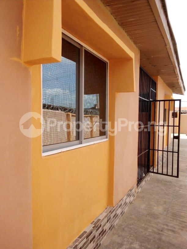 2 bedroom Flat / Apartment for rent N.o Oke Street Behind Bolad Event Center Akala Express Ibadan Oyo - 3