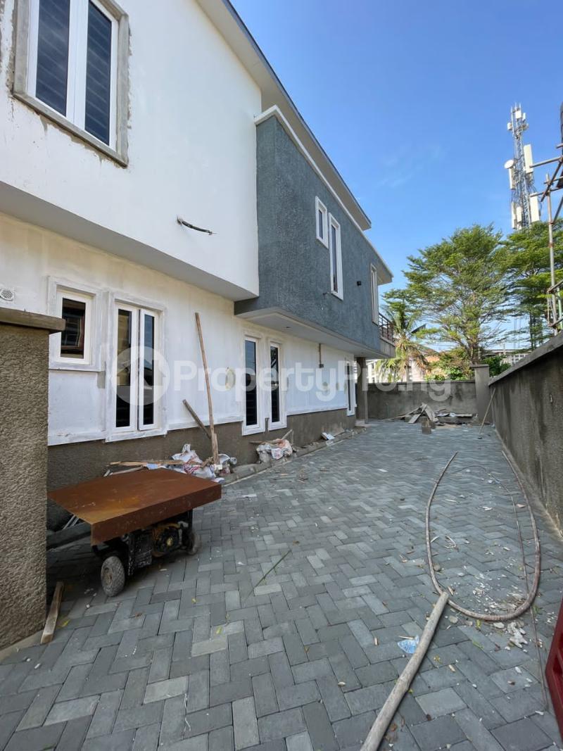 House for sale Adisa Bashua Street Off Adelabu Road Adelabu Surulere Lagos - 0