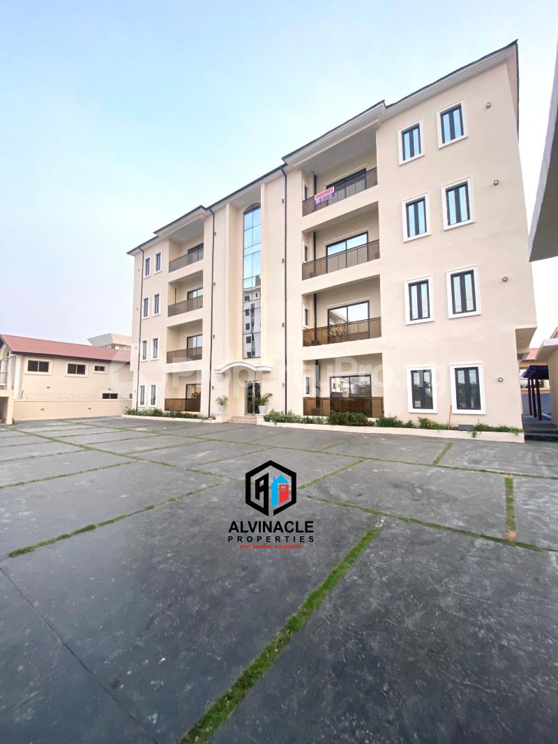 3 bedroom Flat / Apartment for rent ONIRU Victoria Island Lagos