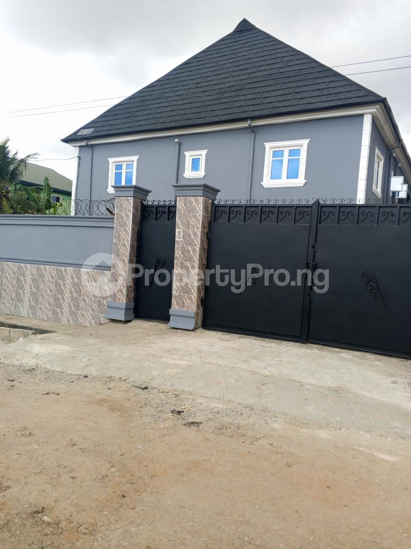 3 bedroom Flat / Apartment for rent Okeafa Bus Stop. Oke-Afa Isolo Lagos